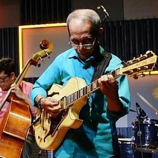 Oele Pattiselanno Signature